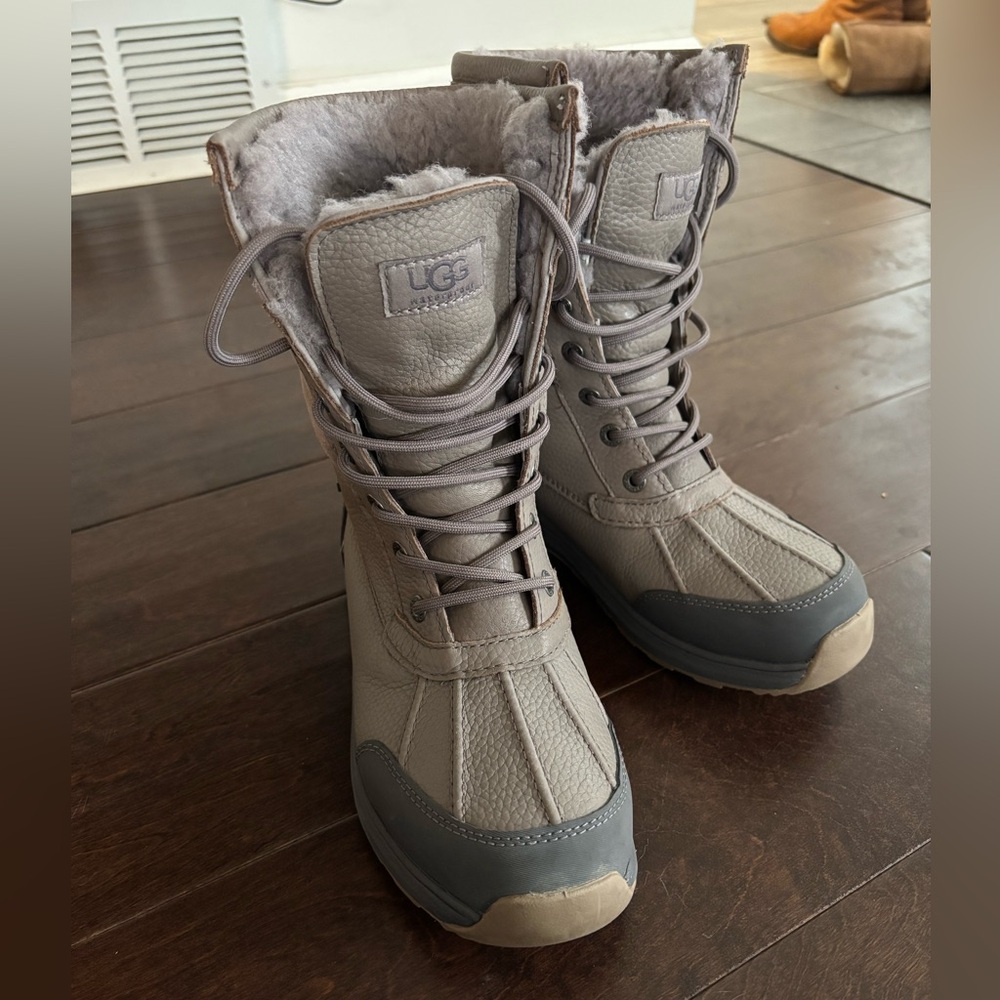 Ugg Women’s Adirondack III Boots